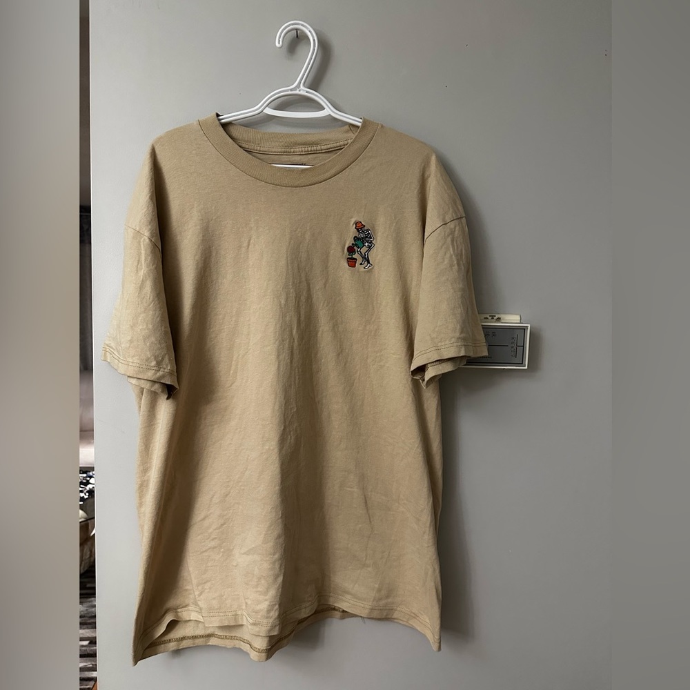 🎀 EIGHTY EIGHT 🎀 skeleton watering flowers embroidered t-shirt